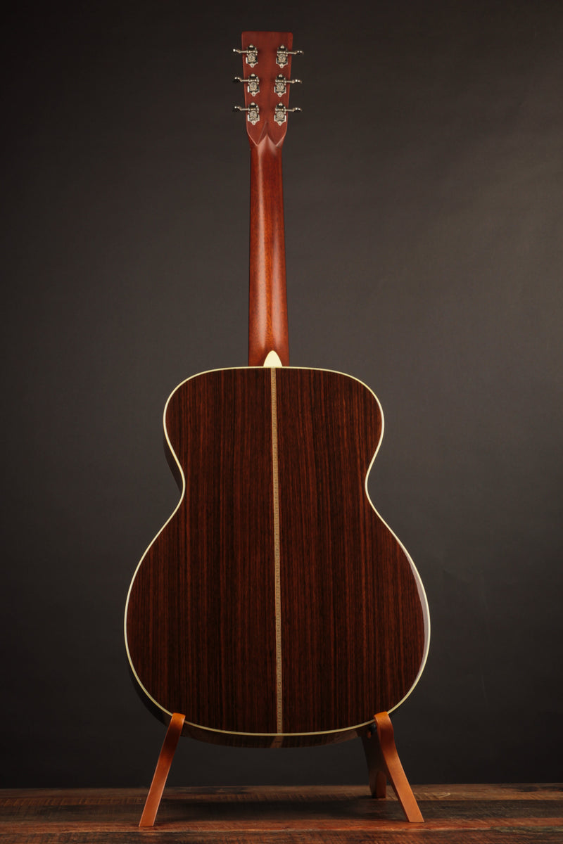 Martin OM-28V (USED, 2006)