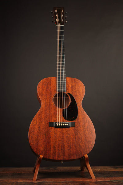 Martin 000-17 (2024)