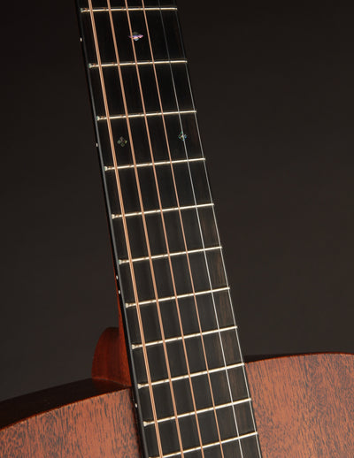 Martin 000-17 (2024)
