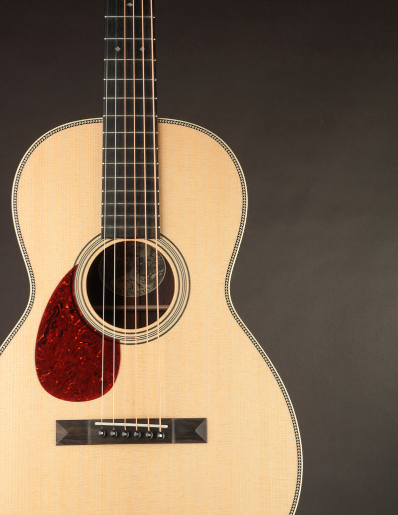 Collings 02H 12-fret Lefty (2024)