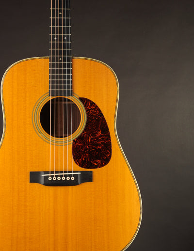 Martin HD-28V (USED, 2013)