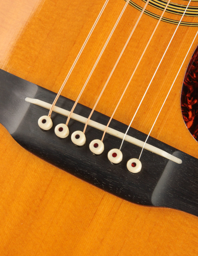 Martin HD-28V (USED, 2013)