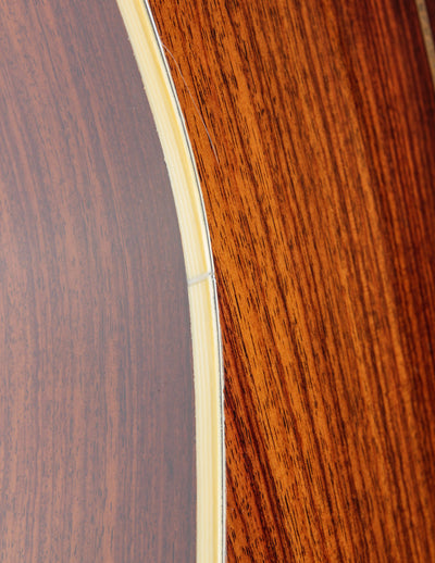 Martin HD-28V (USED, 2013)