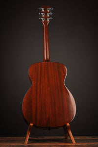 Martin 000-18 (USED, 1975)