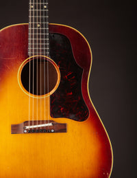 Gibson J-45 R7233 34 (1960)