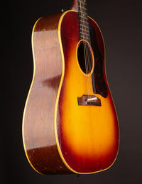 Gibson J-45 R7233 34 (1960)
