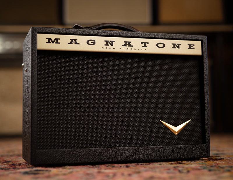 Magnatone Starlite Black w/Reverb (USED)