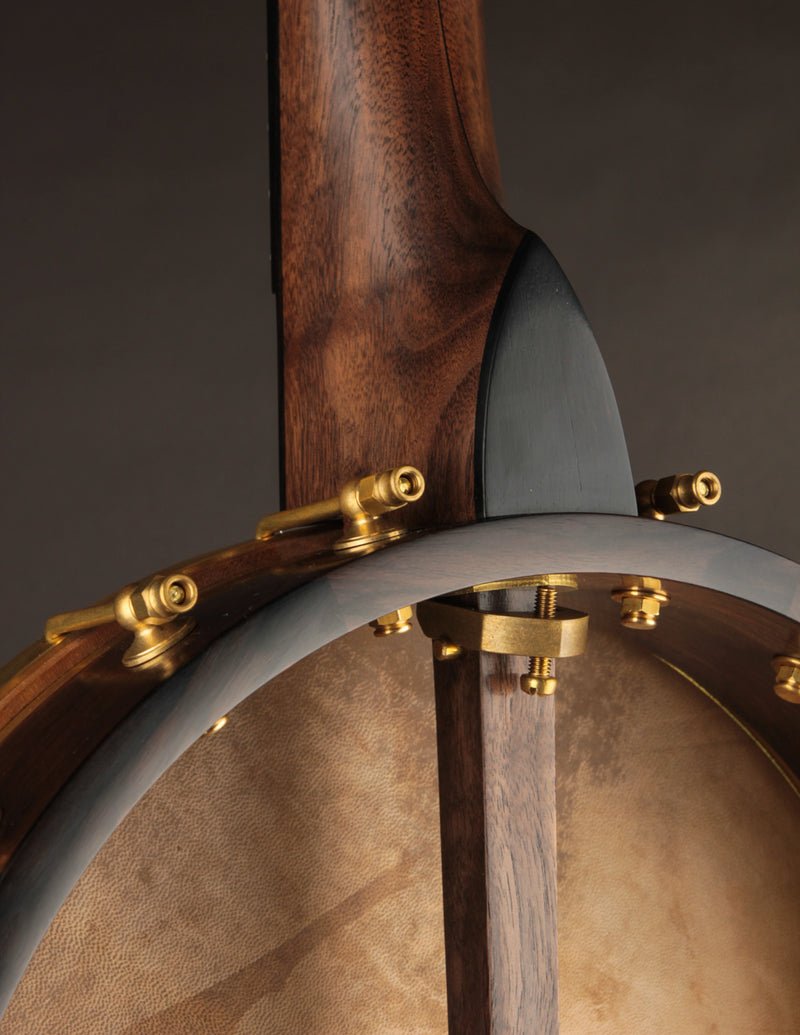 Arcara 12" Walnut Whyte Laydie w/Hammered Brass Peghead