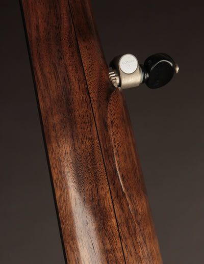 Arcara 12" Walnut Whyte Laydie w/Hammered Brass Peghead