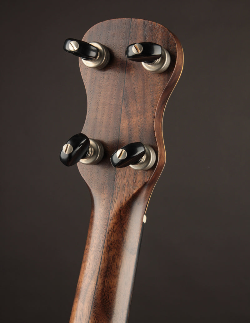 Arcara 12" Walnut Whyte Laydie w/Hammered Brass Peghead