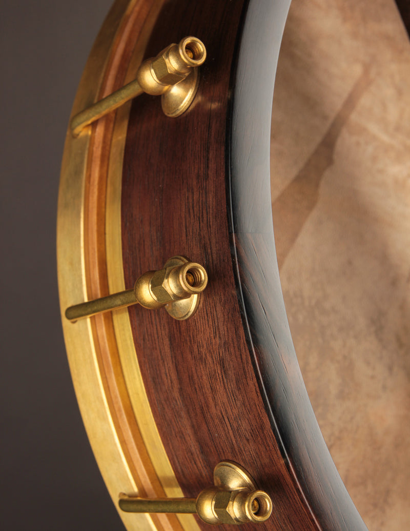 Arcara 12" Walnut Whyte Laydie w/Hammered Brass Peghead