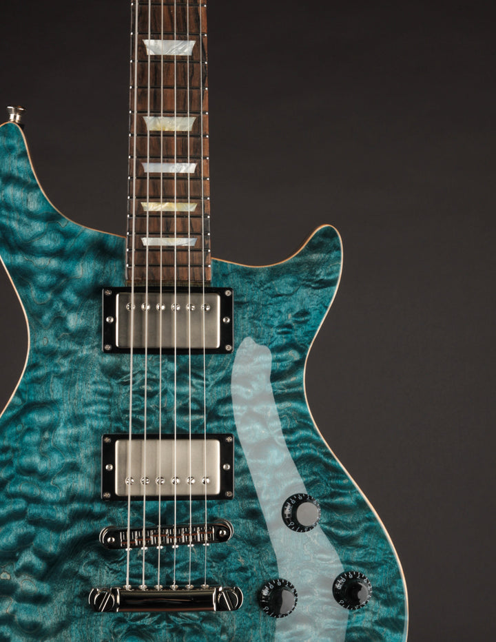 b3 SL Deluxe Quilt Maple & Korina Blue Gene | The Music Emporium