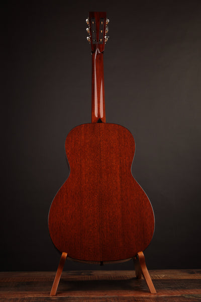 Collings 001 12-Fret Traditional Old Growth Sitka