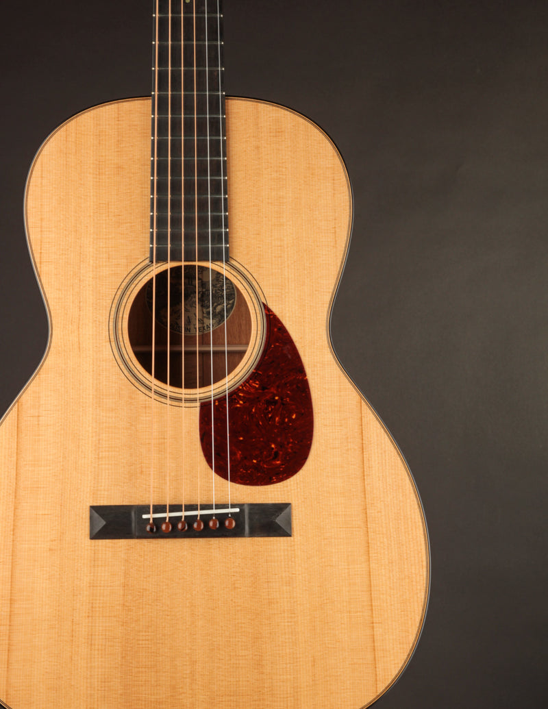 Collings 001 12-Fret Traditional Old Growth Sitka