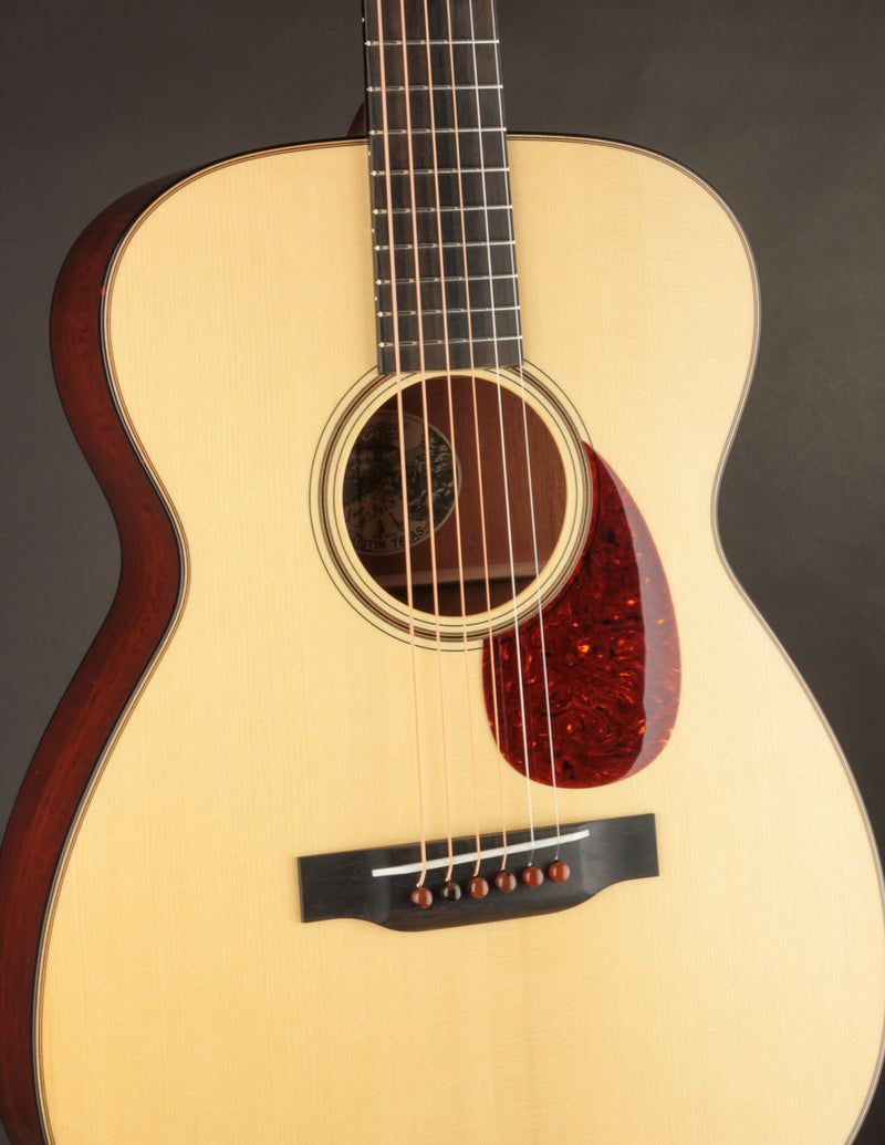 Collings 001A Adirondack 14-Fret Traditional Satin