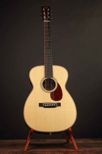 Collings 002H 14-Fret German Spruce Traditional Satin Finish