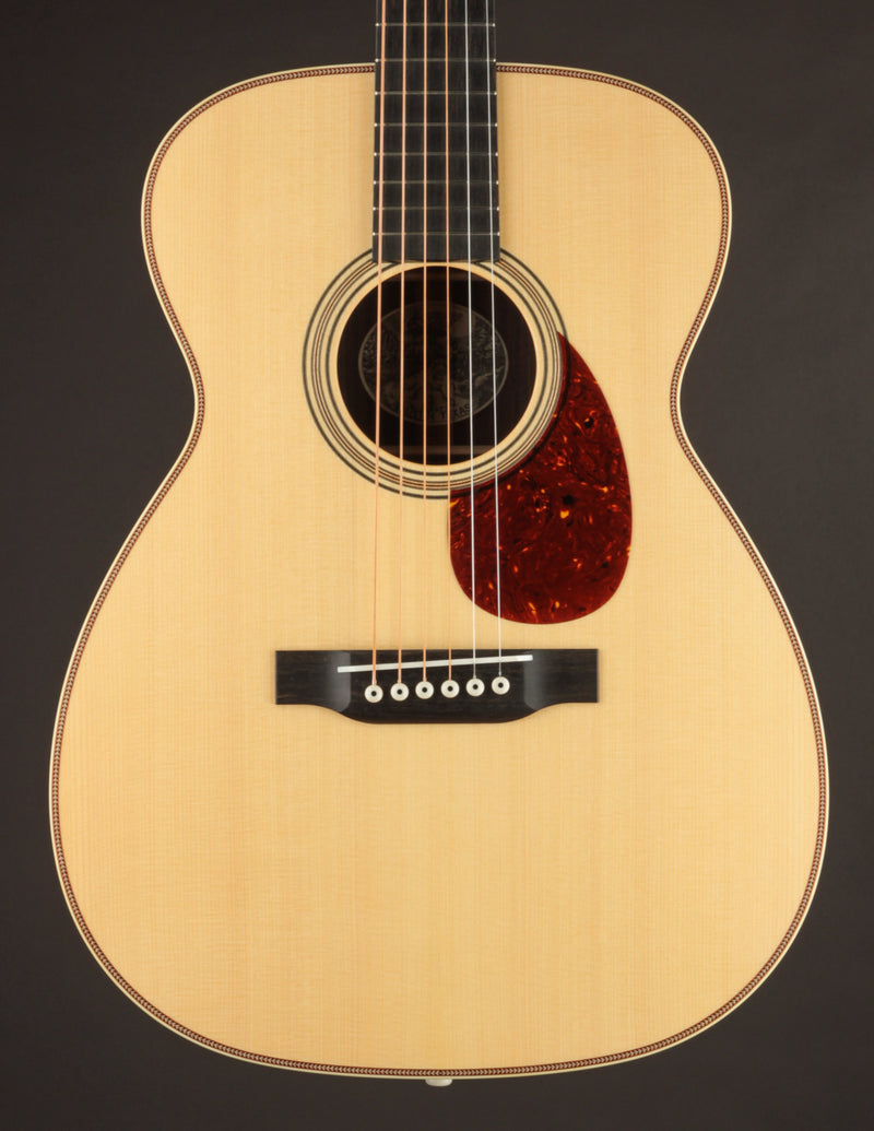 Collings 002H 14-Fret German Spruce Traditional Satin Finish