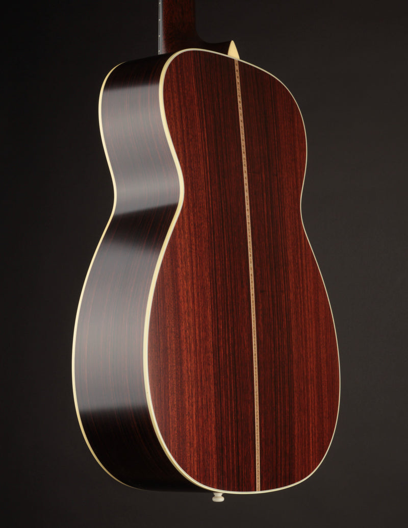Collings 002H 14-Fret German Spruce Traditional Satin Finish