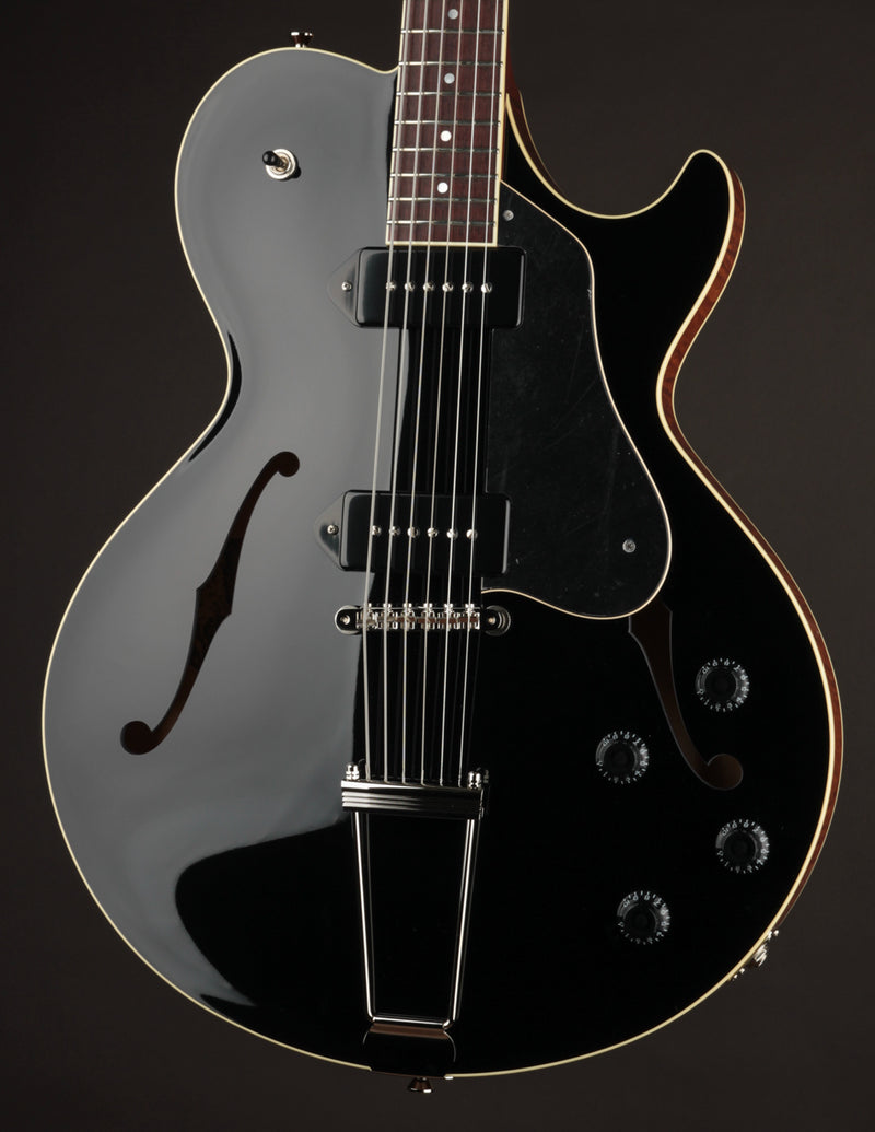 Collings SoCo 16 LC Baritone Jet Black Top & Walnut