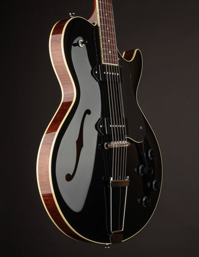 Collings SoCo 16 LC Baritone Jet Black Top & Walnut