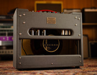 Decker Amplifiers Hummingbird 20 Moonshot Grey