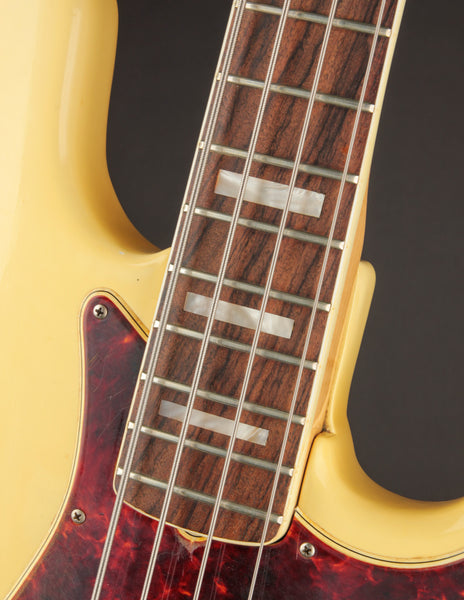 1973 Fender Jazz Bass, Olympic White: Vintage Tone | The Music