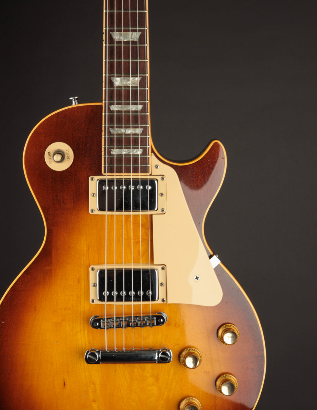 vintage sunburst vs tobacco burst Honey or Vintage Burst An icon of guitar design Gibson Les Paul Standard 50's
