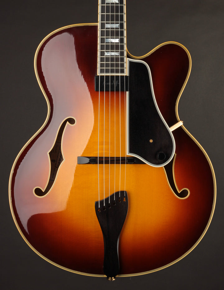 アート・デザイン・音楽 Making an Archtop Guitar by R.Benedetto Making an Archtop Guitar by Robert Benedetto, Paperback