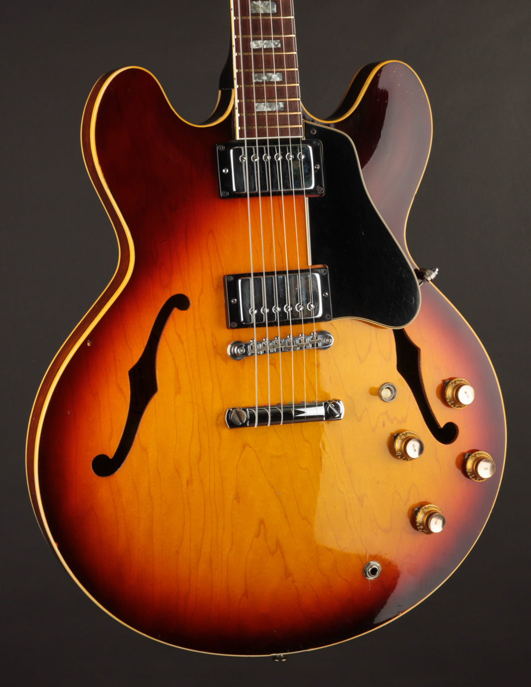 Gibson USA ES-335 99年製 Sunburst Figured 2006 Gibson ES-335 Electric Guitar Honey Sunburst Finish