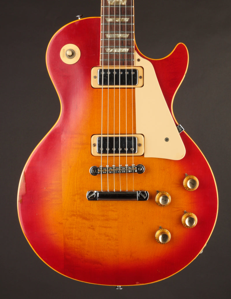 Gibson Les Paul Deluxe, Cherry Sunburst (1974)
