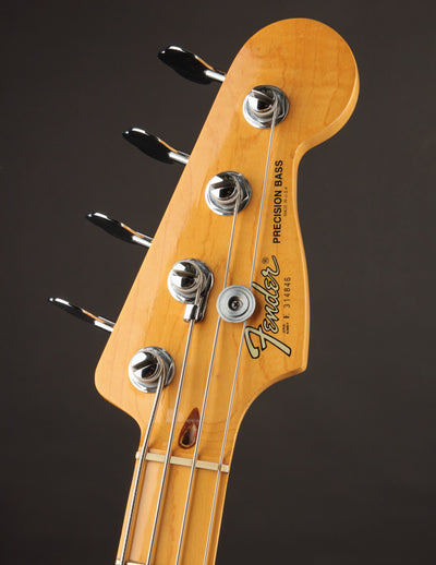 Fender Precision Bass, White (1983)