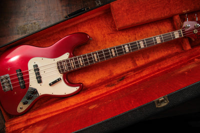 Fender Jazz Bass, Candy Apple Red (1967)