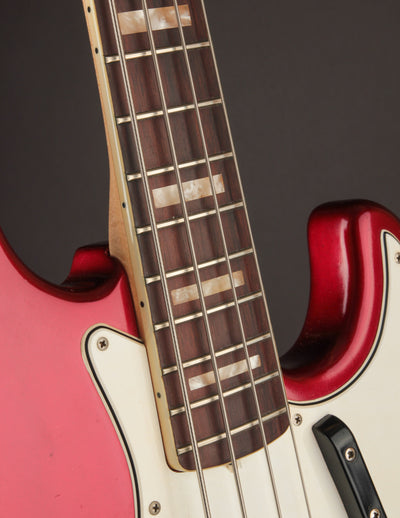 Fender Jazz Bass, Candy Apple Red (1967)