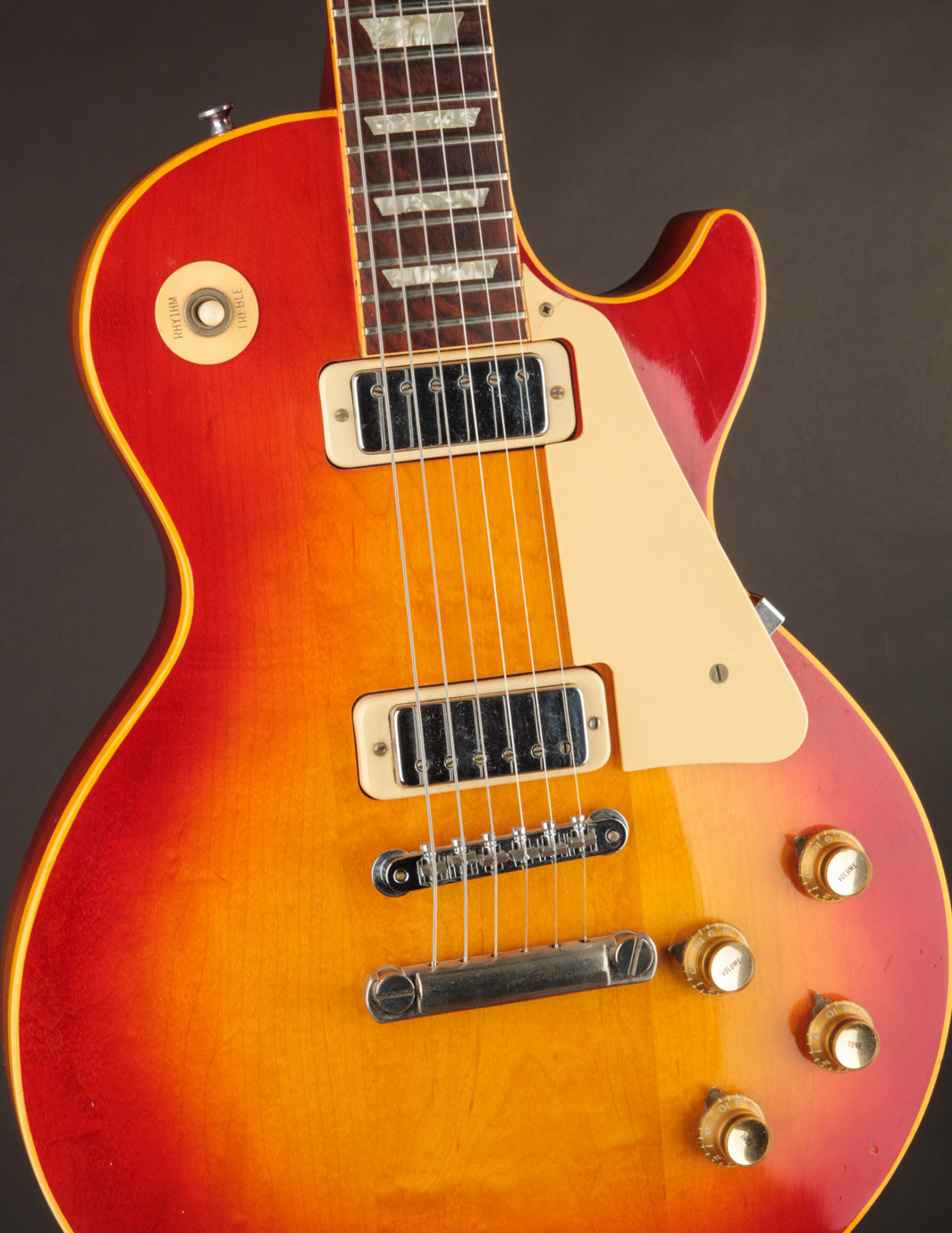1973 Gibson Les Paul Deluxe Cherry Sunburst for Sale | The Music