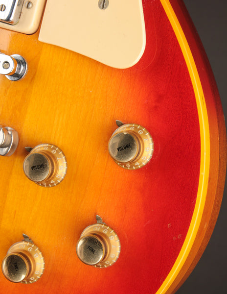 1973 Gibson Les Paul Deluxe Cherry Sunburst for Sale | The Music