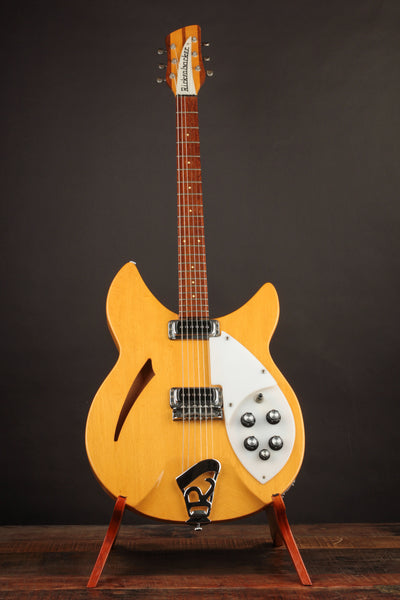 Rickenbacker 330 Mapleglo (1974)