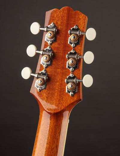 Yanuziello Viceroy Quilt/Sunburst (USED)