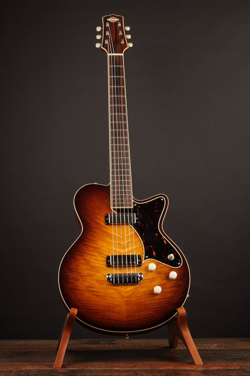 Yanuziello Viceroy Quilt/Sunburst (USED)