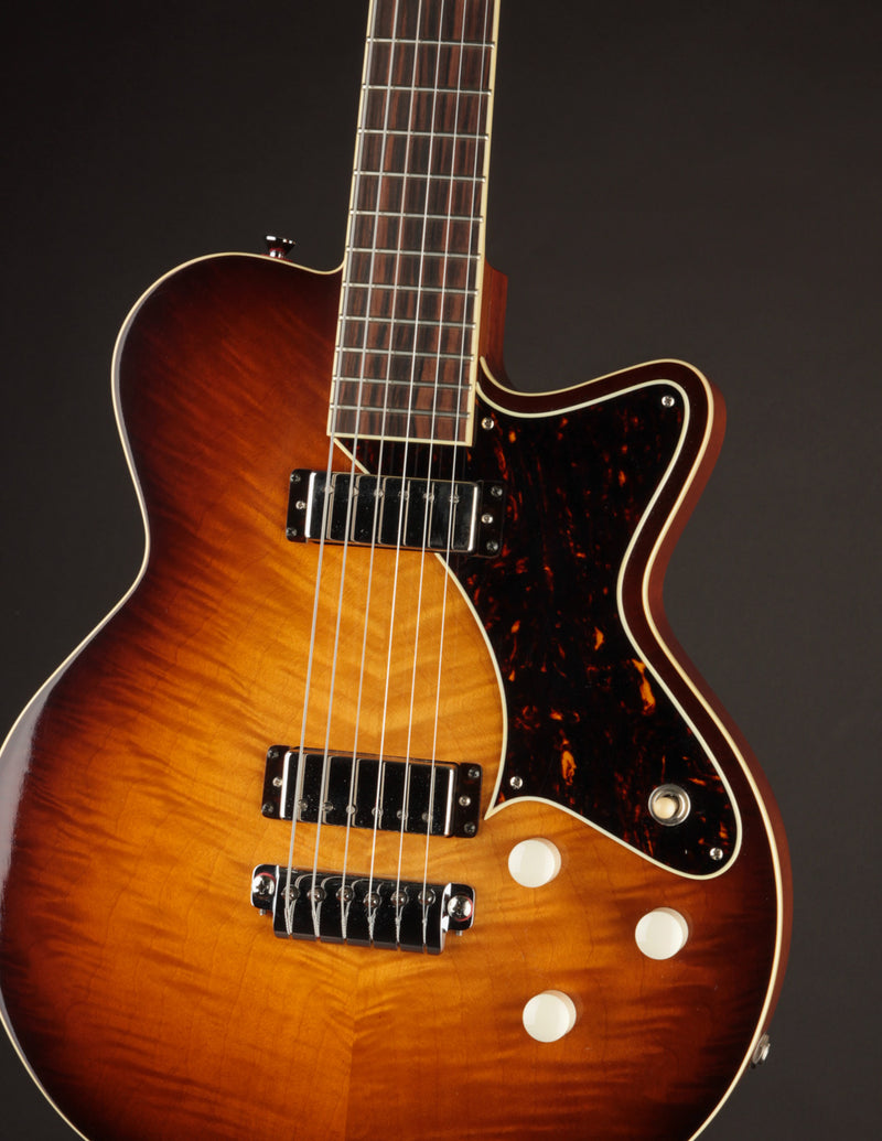Yanuziello Viceroy Quilt/Sunburst (USED)