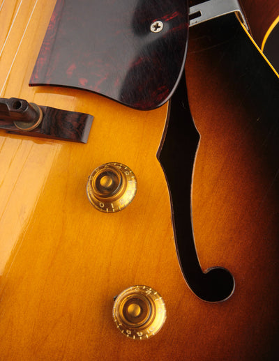 Gibson ES-135 Sunburst (1956)