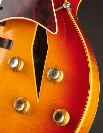 Gibson Trini Lopez Deluxe, Cherry Sunburst (1965)