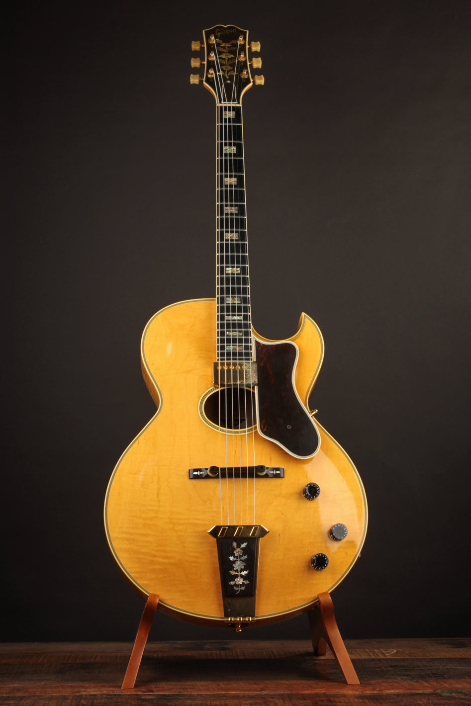 78 Gibson Howard Roberts Artist: Vintage Guitar