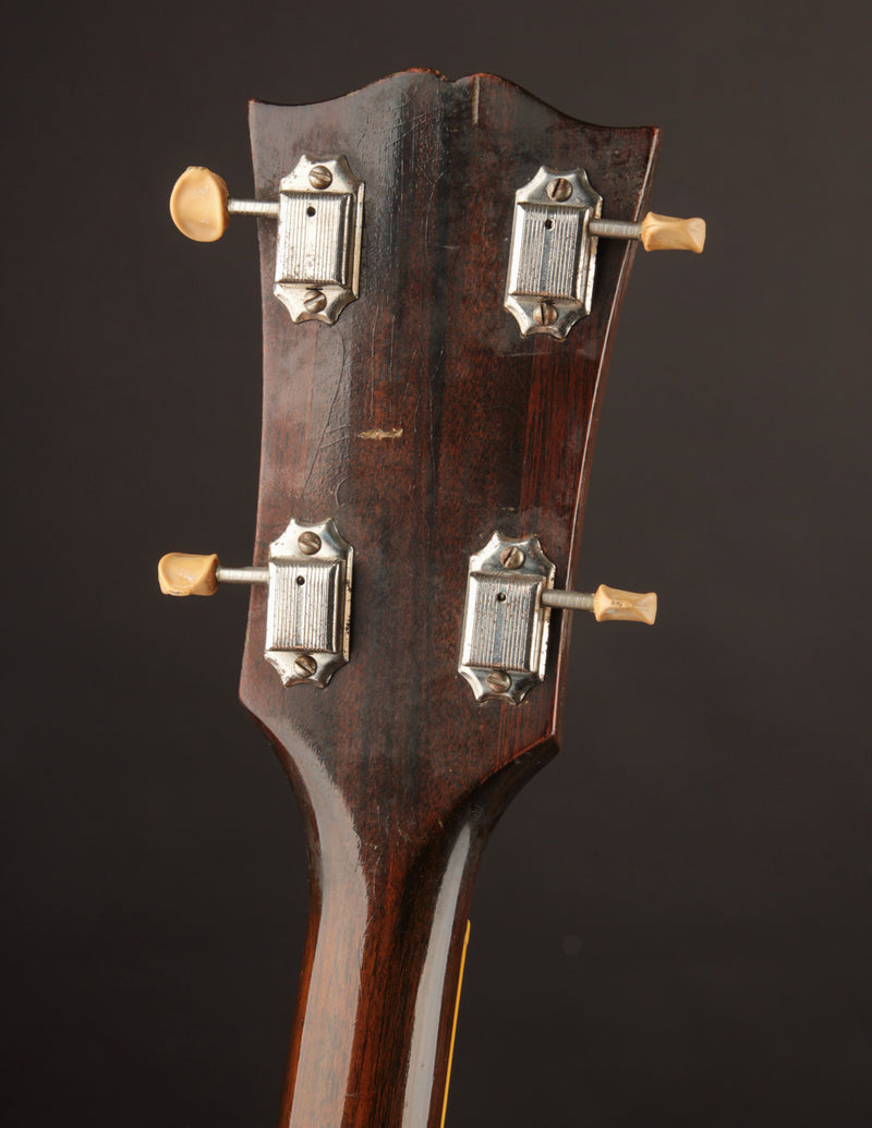 Gibson TG-50 Tenor w/ DeArmond (1951)