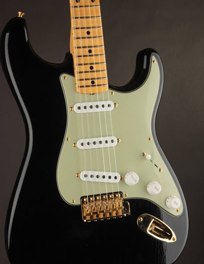 Fender Custom Shop LTD 70th Anniversary Stratocaster Black/DLX Closet Classic (USED, 2024)