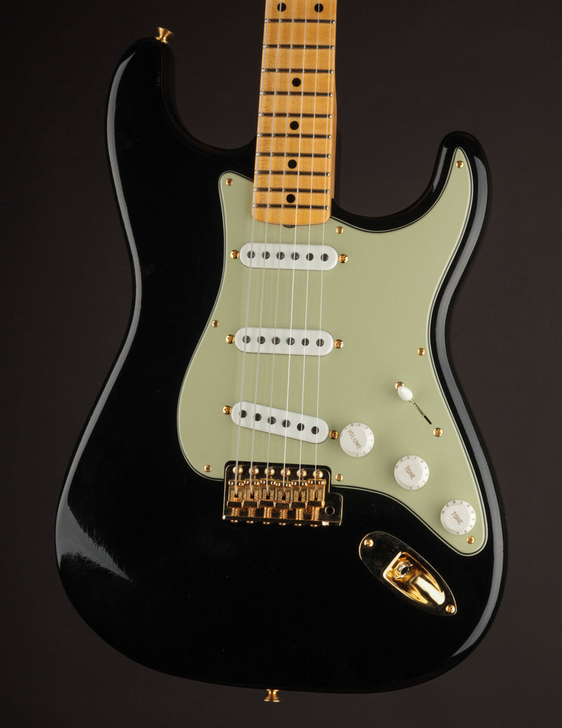 Fender Custom Shop LTD 70th Anniversary Stratocaster Black/DLX Closet Classic (USED, 2024)