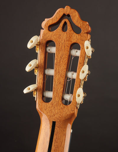 Esteve 12 Cedar & Granadillo