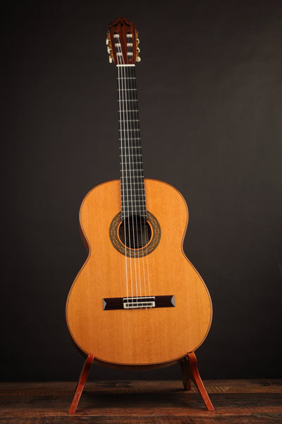 Esteve 12 Cedar & Granadillo