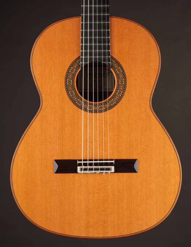 Esteve 12 Cedar & Granadillo