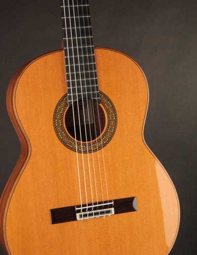 Esteve 12 Cedar & Granadillo
