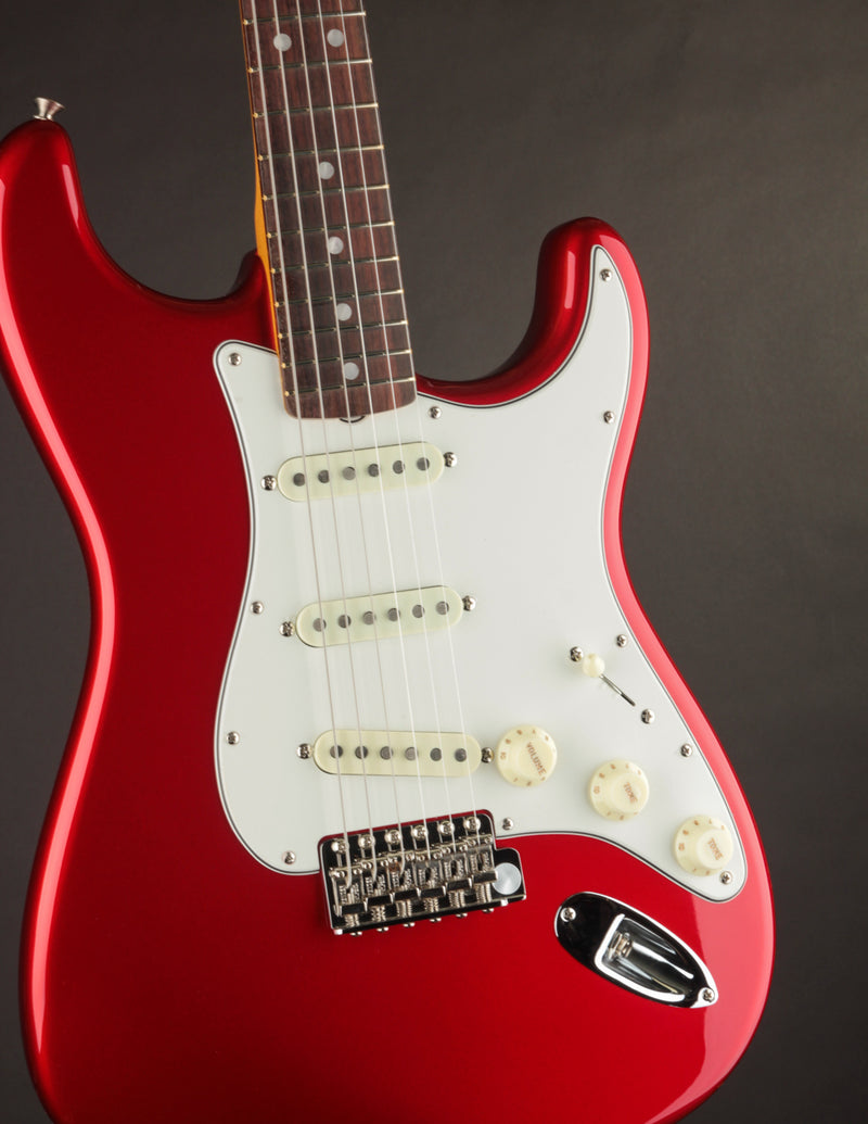 Fender American Vintage II 1965 Stratocaster, Round-Lam Rosewood Fingerboard, Candy Apple Red